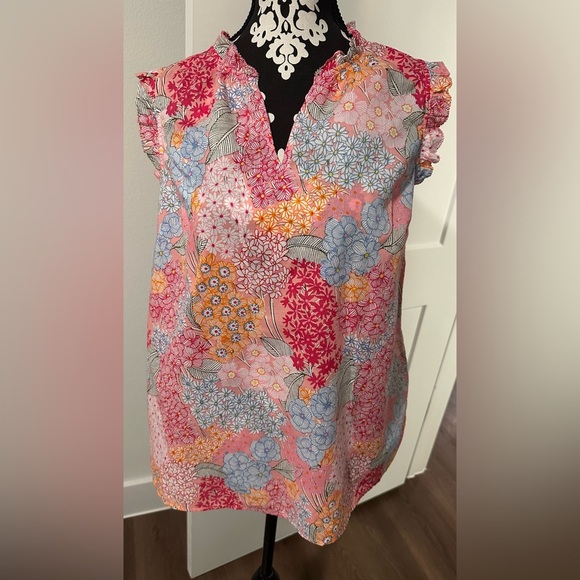 Talbots Floral V-Neck RUFFLE TRIM SHELL - CLUSTER GARDEN Blouse - Picture 3 of 9